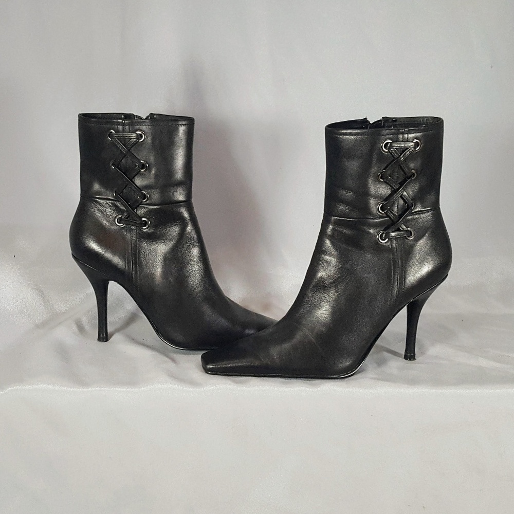 Bandolino Gilbert ankle boot